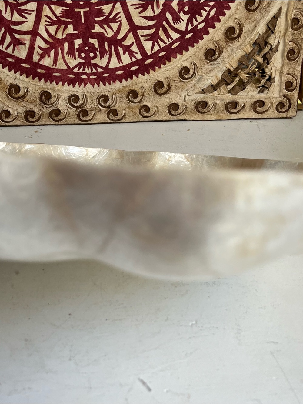 Retro boho Capiz shell style scalloped dish - Picture 3 of 7
